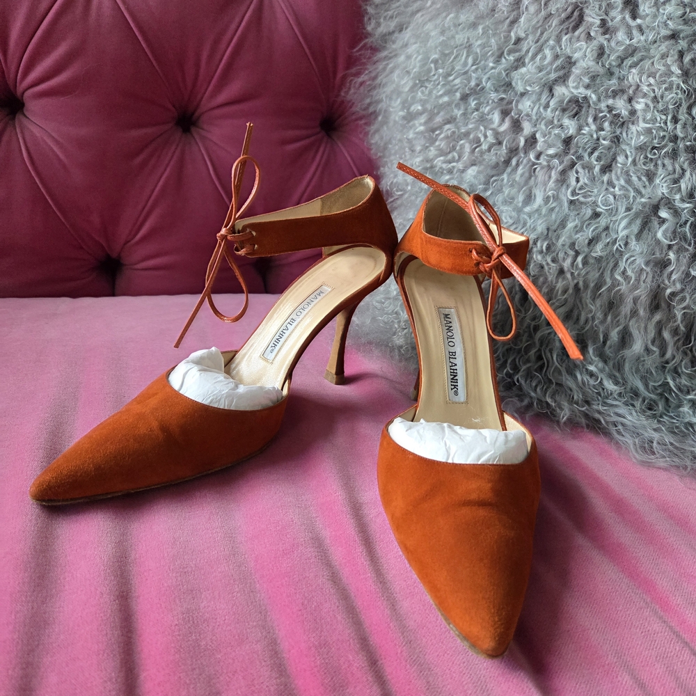 Manolo Blahnik Rust Suede Heels